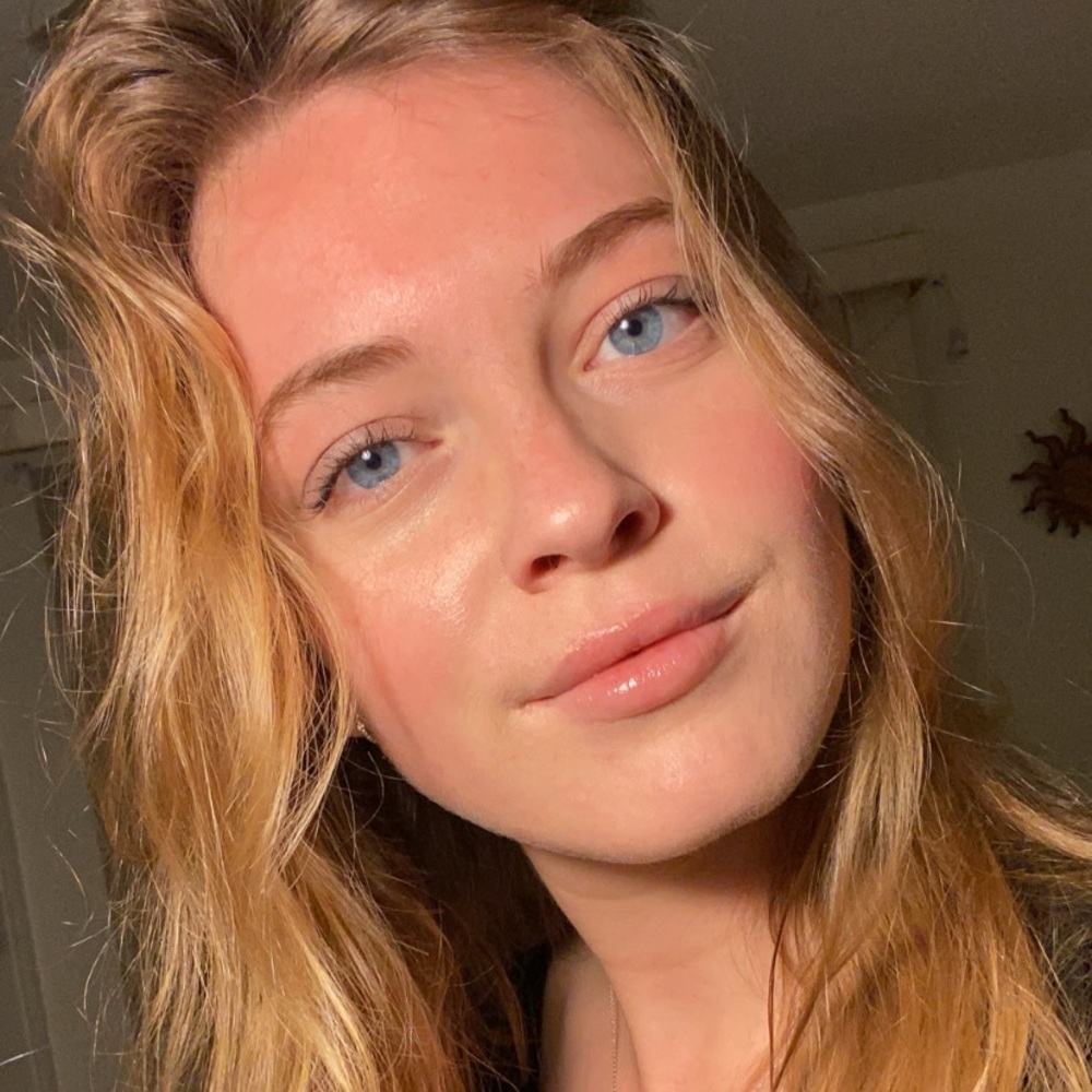 Meet your Posher, Caitlin